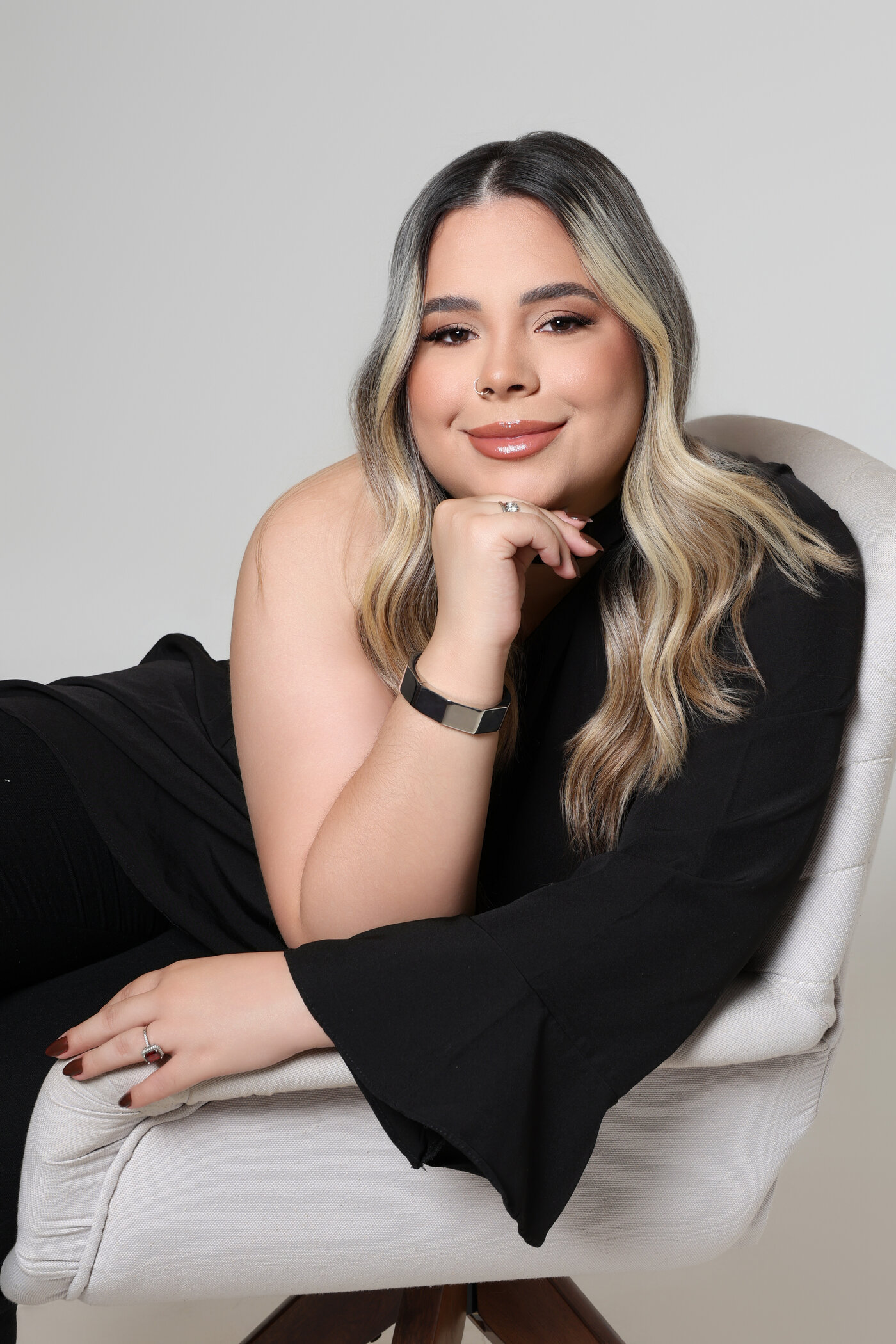 Dra. Emily Beatriz — Harmonização Facial e Estética em Belo Horizonte